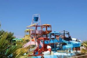 Le site de camping en Ardèche avec parc aquatique et toboggans, idéal pour les amateurs de sensations fortes